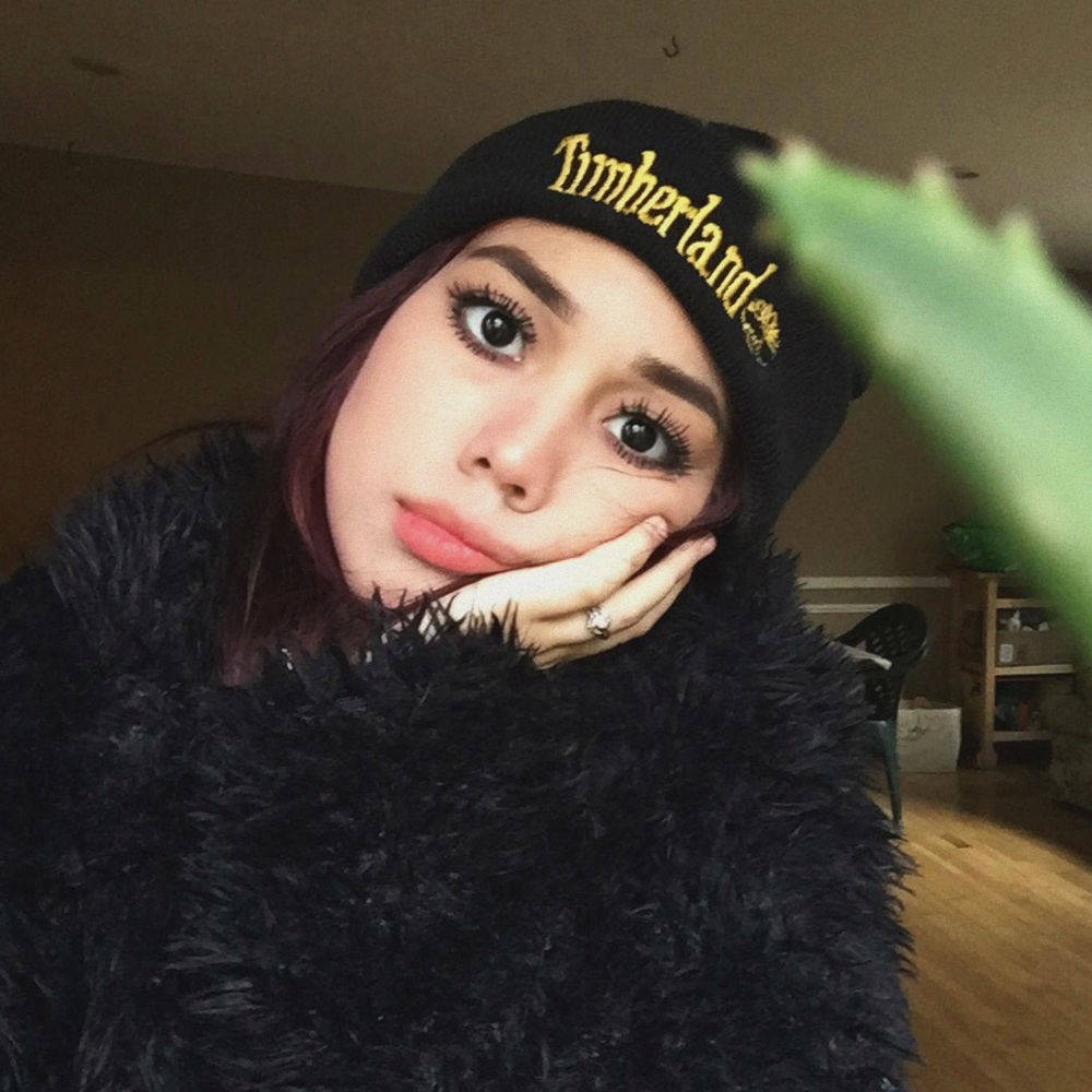 Meet your Posher, Andrea